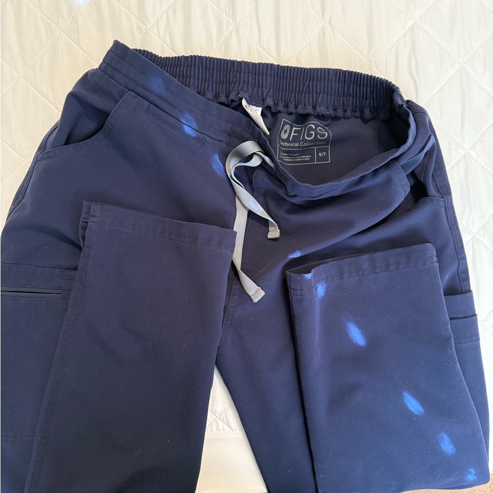 Figs Women's straight leg